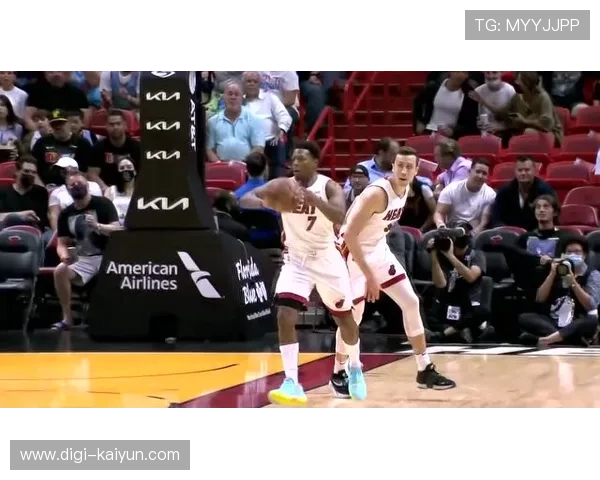 灰熊惜败热火 阿德巴约携多名队友联手砍高分助队取胜 灰熊惜败热火 阿德巴约携多名队友联手砍高分助队取胜